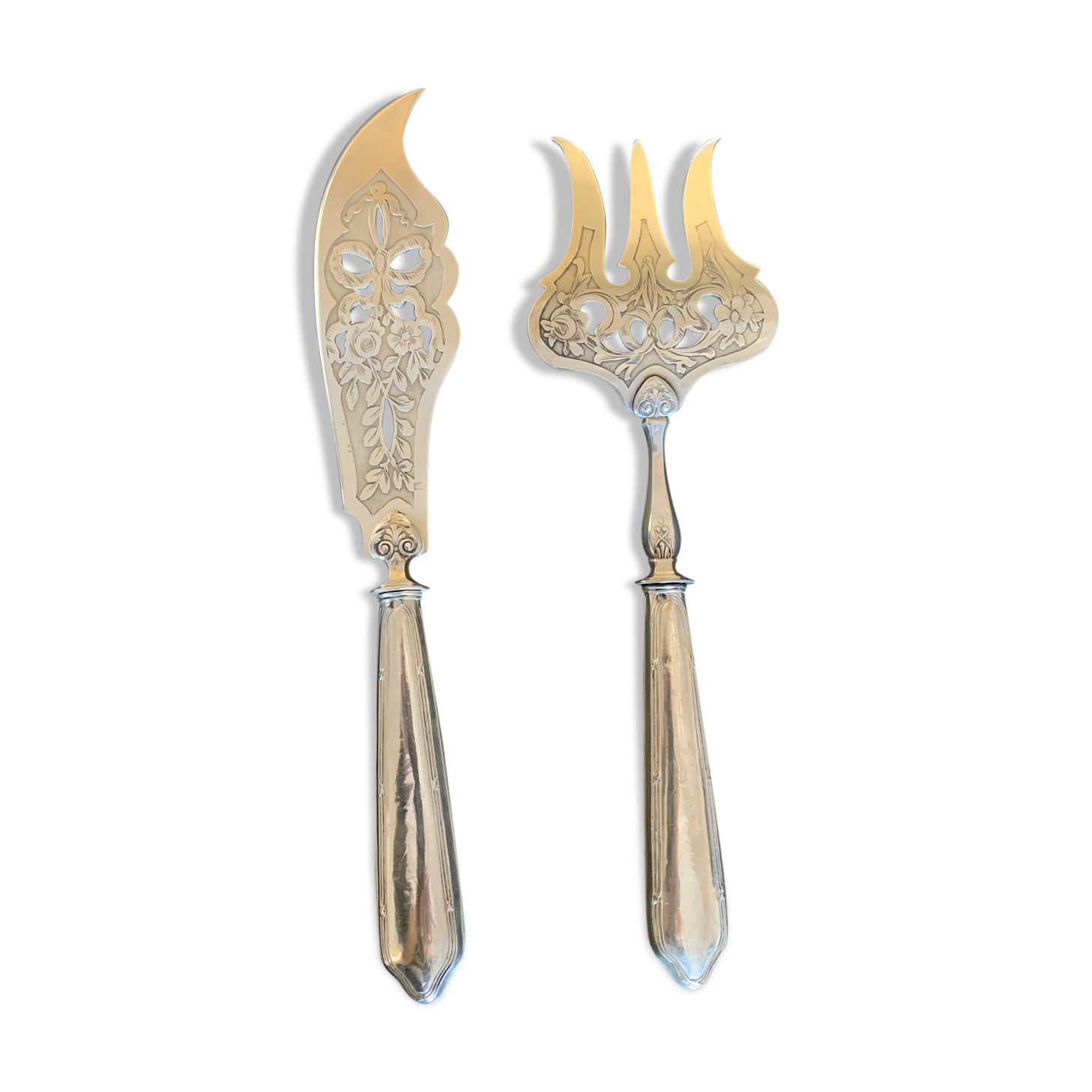 Covered solid silver fish service