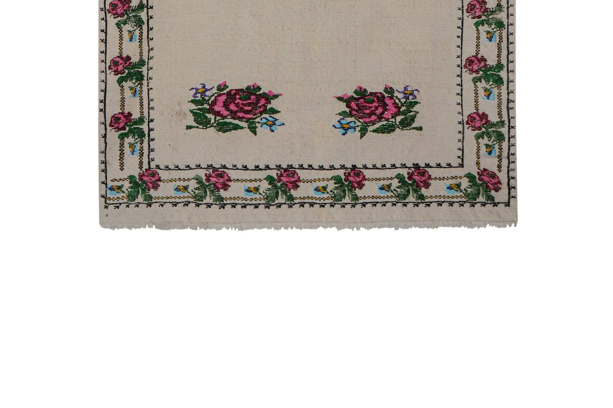Vintage Turkish kilim, handwoven, 94x134 cm.