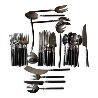 14-piece forged stainless steel cutlery set plus serving cutlery