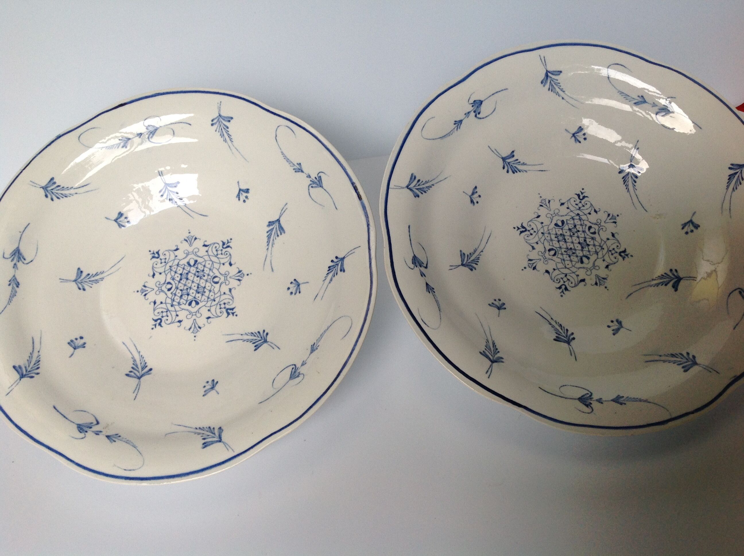 Lot of 2 old Gien presentation plates