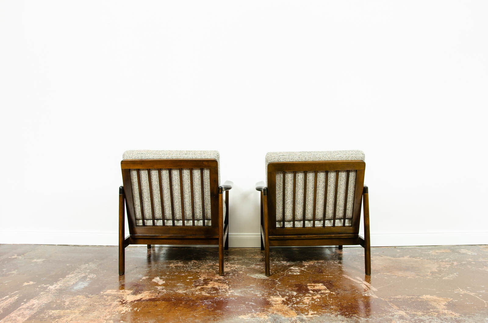 Pair of B-7522 armchairs by Zenon Bączyk