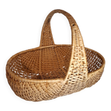 Large vintage light wicker basket – Integrated central handle
