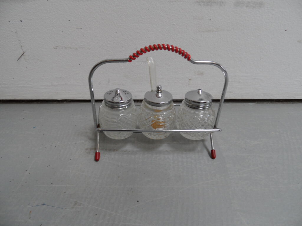 Vintage salt and pepper set