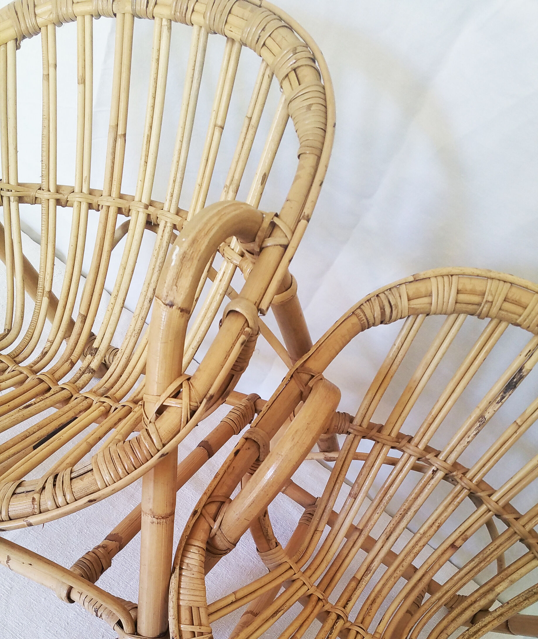 Pair of rattan "shell" armchairs for children