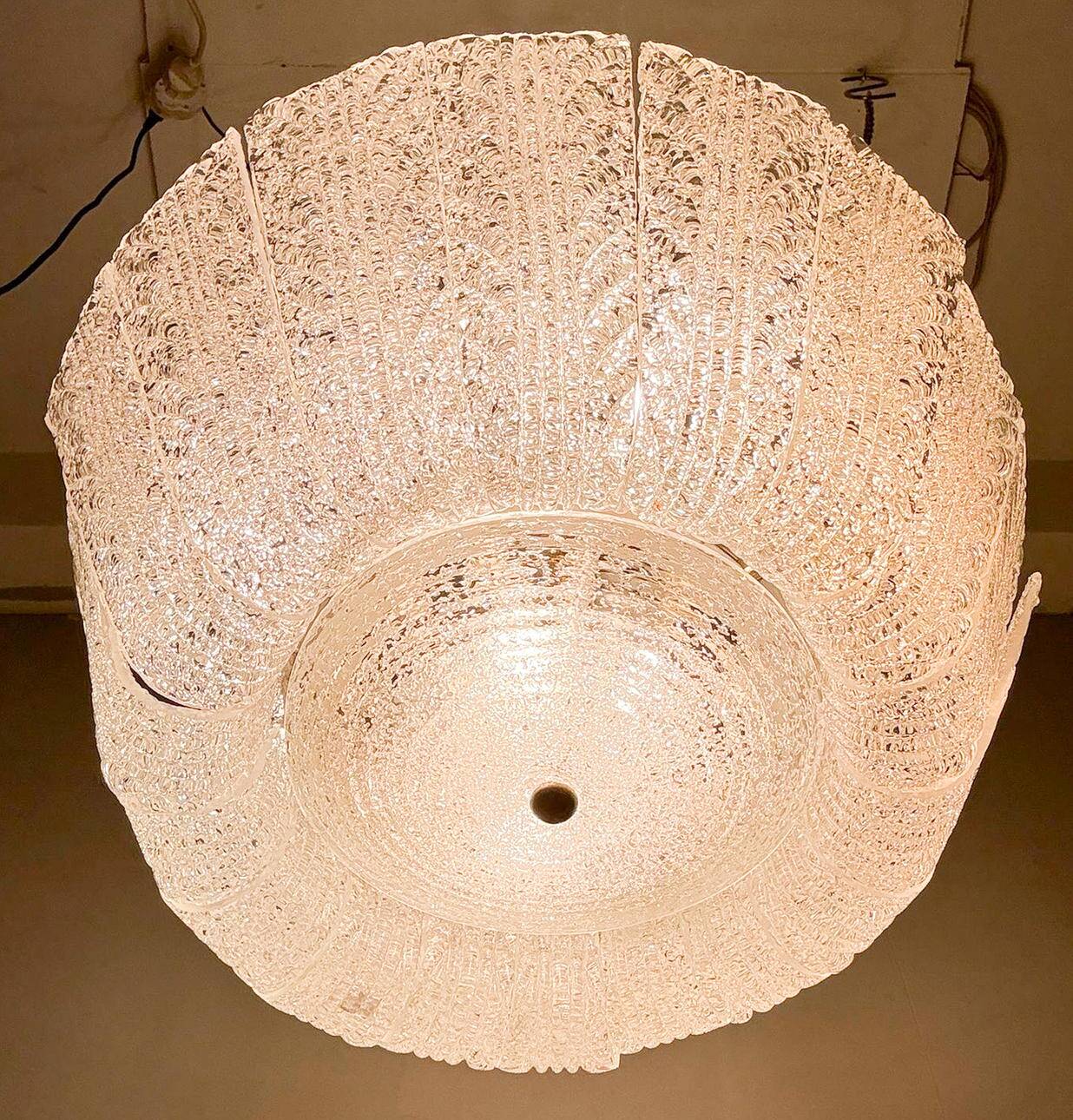 Barovier & Toso. Large ceiling lamp/chandelier by Barovier & Toso, Murano glass, Italy, 1960s, rare example.