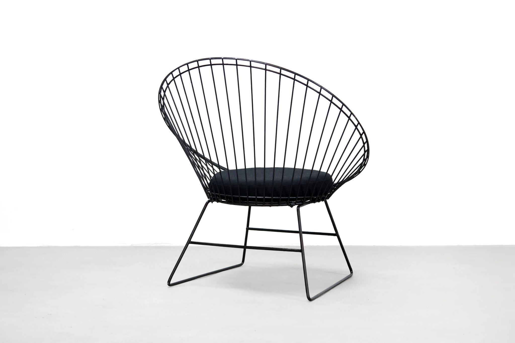 Dutch wire chair by C. Braakman and A. Dekker for Pastoe and Tomado