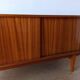 Buffet moderniste des années 1970