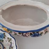 Sauce dish and its serving dish