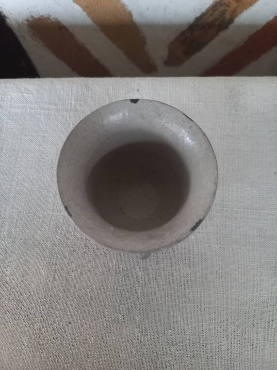 Small Medici lion head vase