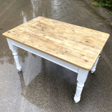 Table wood turned feet