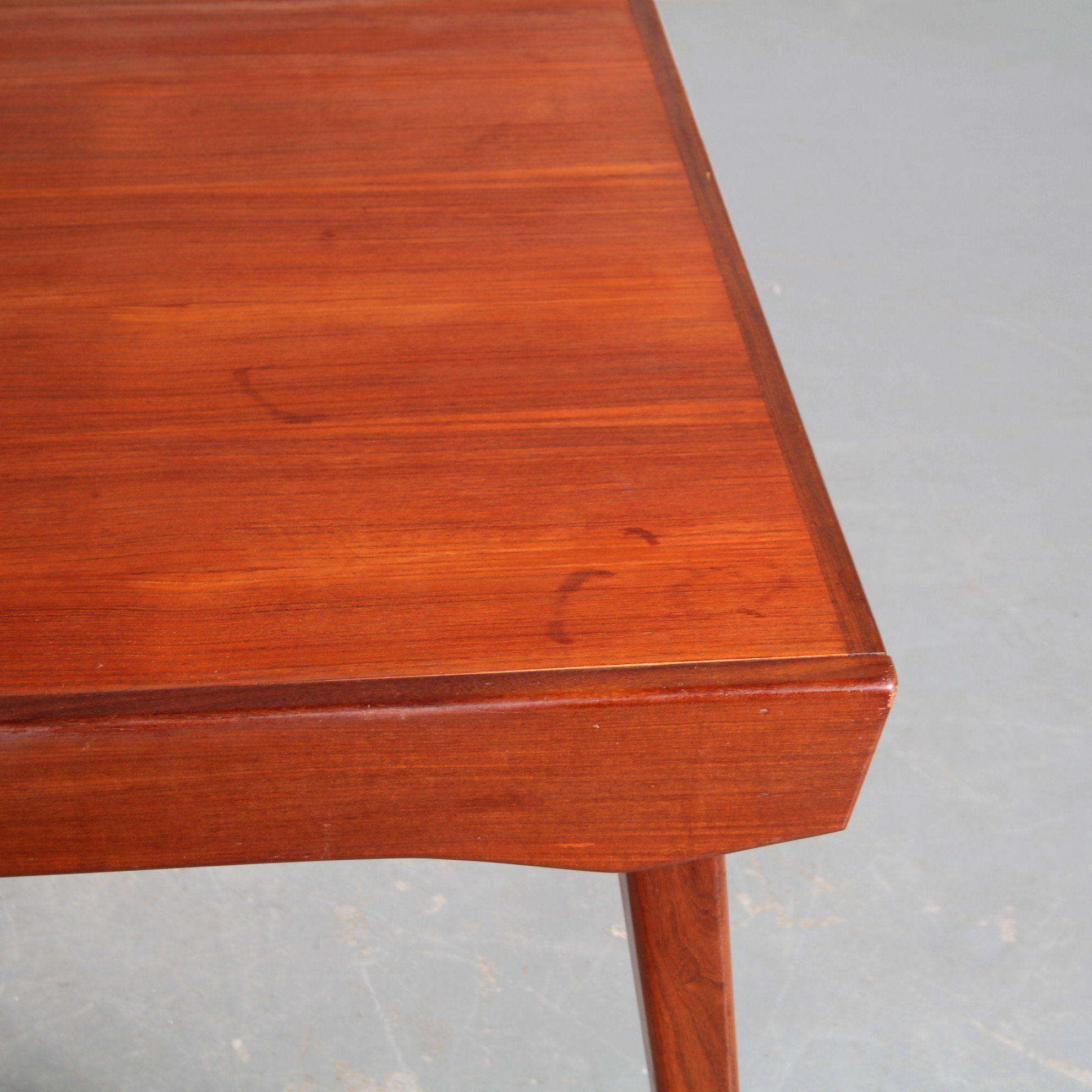 1950s Extendible dining table from the Netherlands