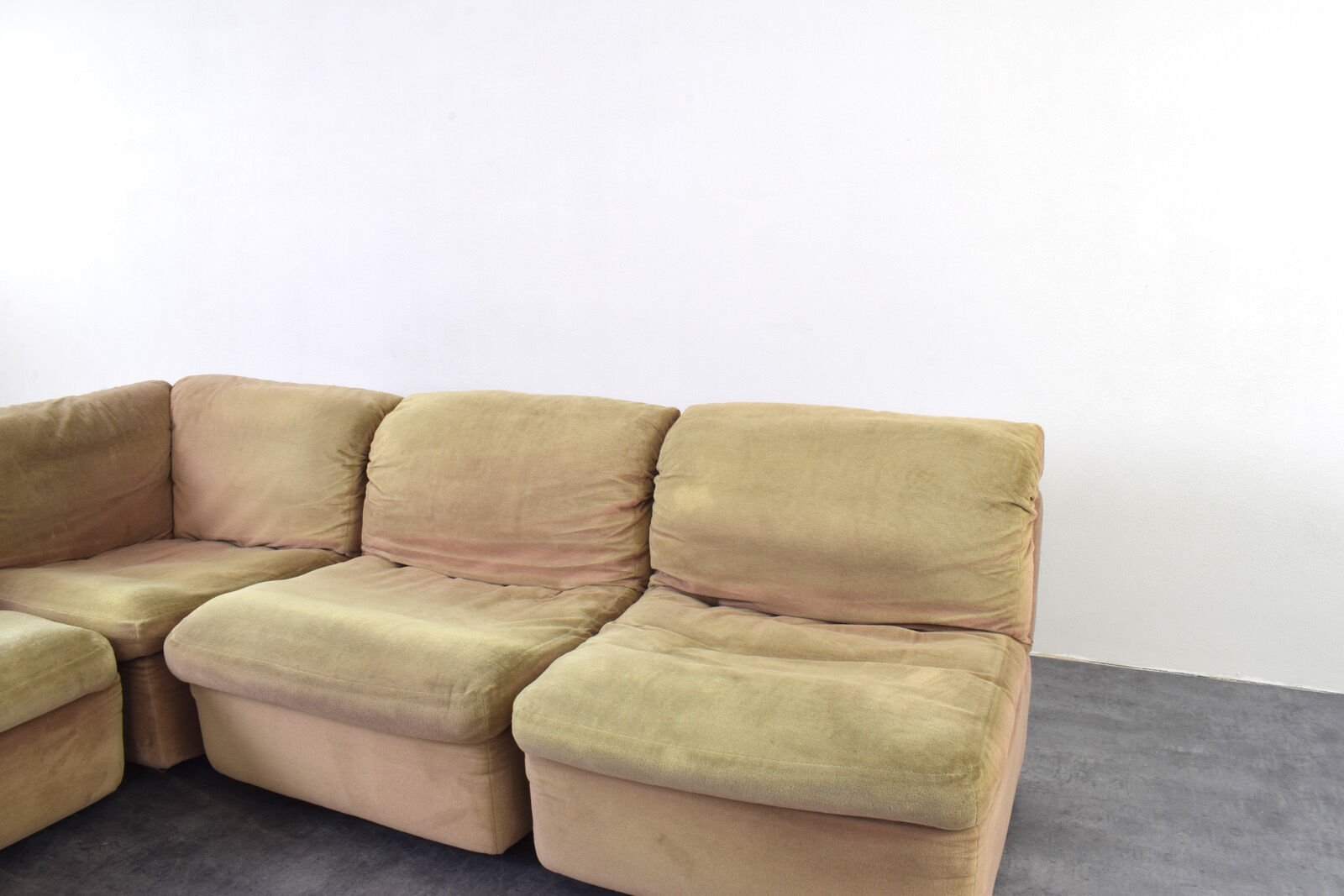 Mid-Century Modular Corner Sofa by Rolf Benz, 1970s.