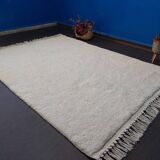 Handmade natural white Moroccan Berber rug size 1.5/2.5 m