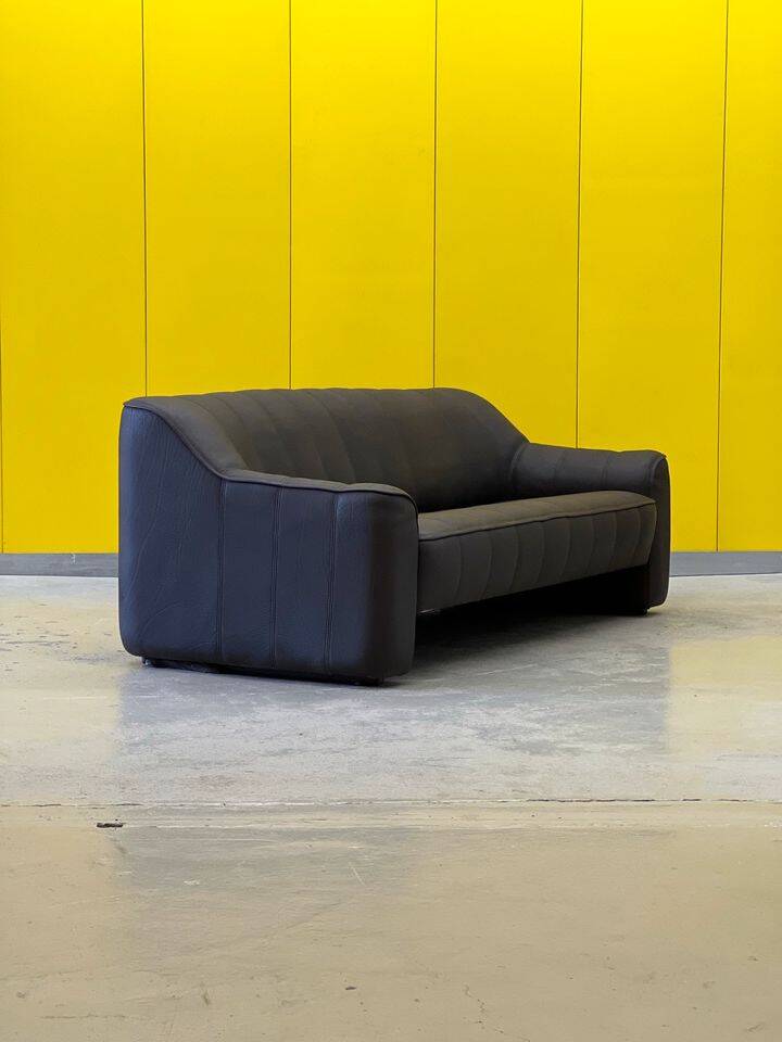 Black leather 3-seater sofa by De Side, from 1970's model 44