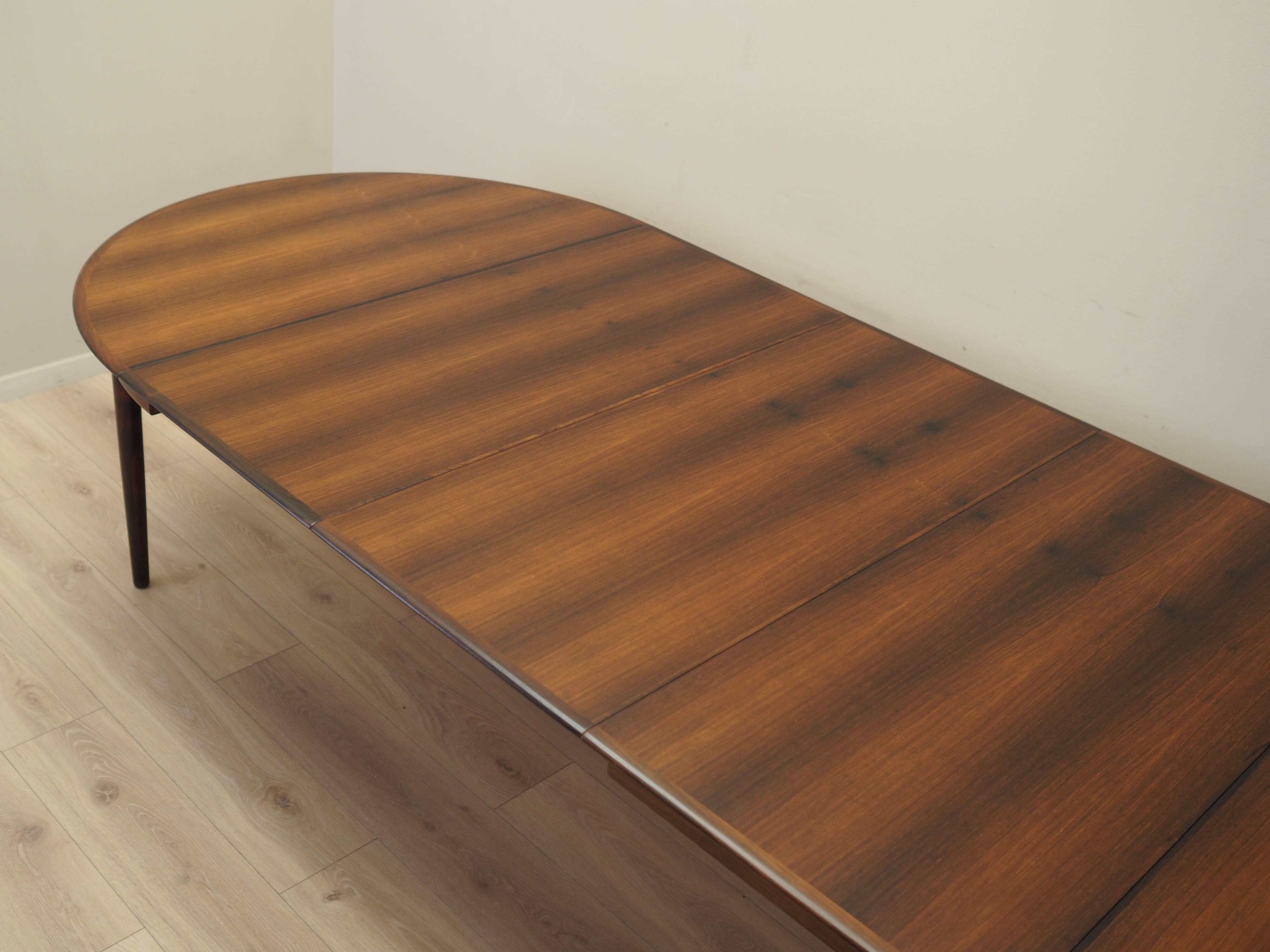 Round rosewood table, Danish design, 1970s, production: Skovby Møbelfabrik