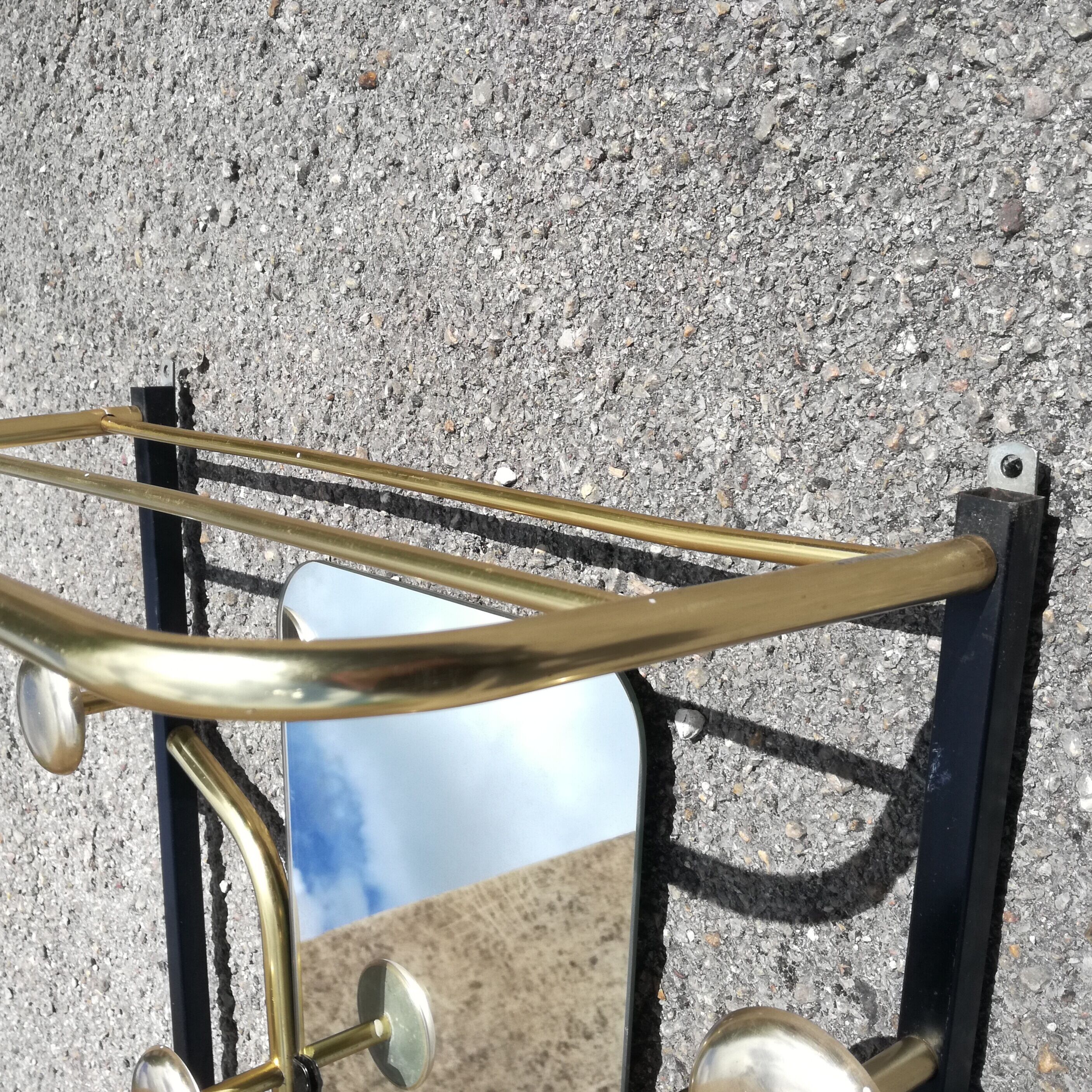 Mirrored and 4-patère coat rack