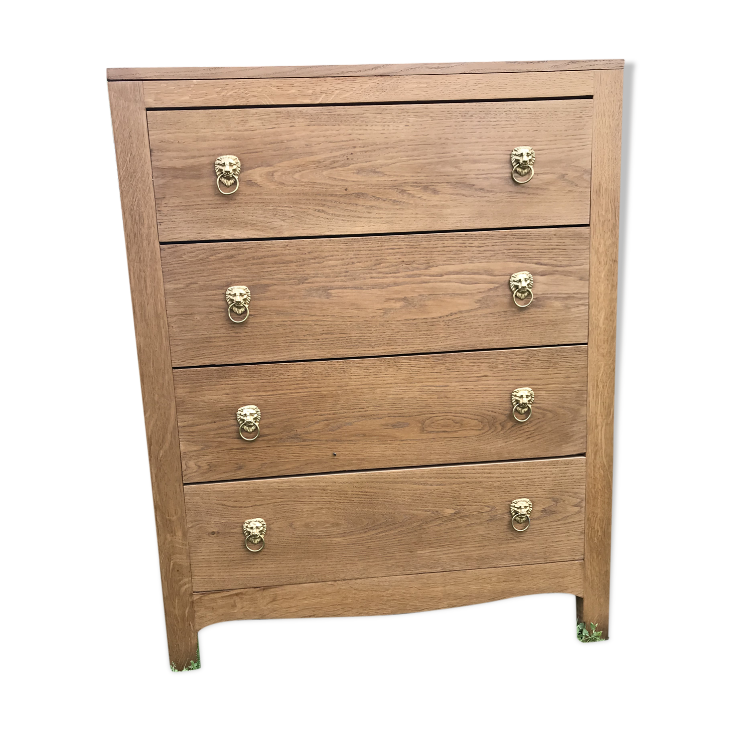 Solid oak chest of drawers