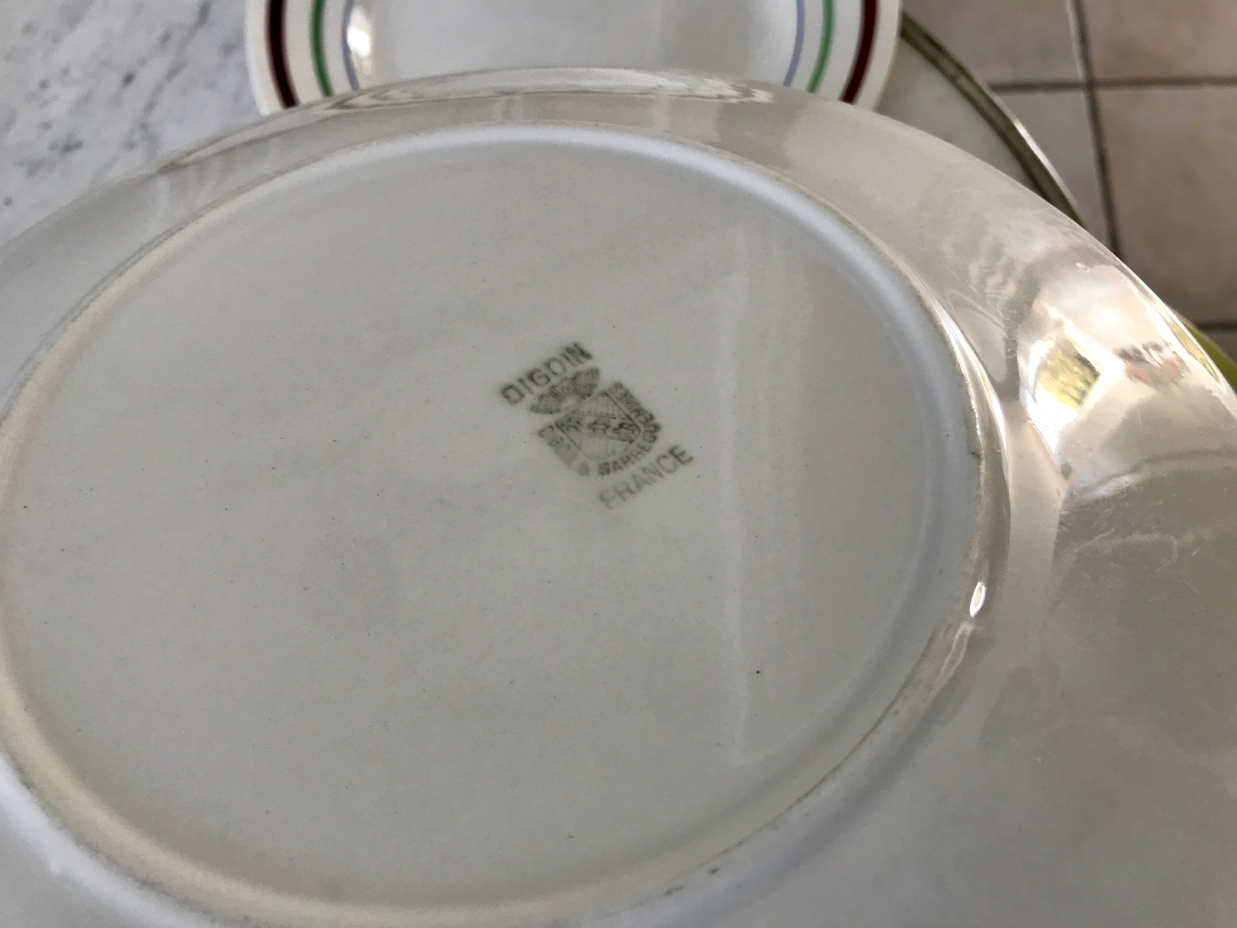 Set of 6 flat plates mismatched Digoin Sarreguemines and Gien years 30-40