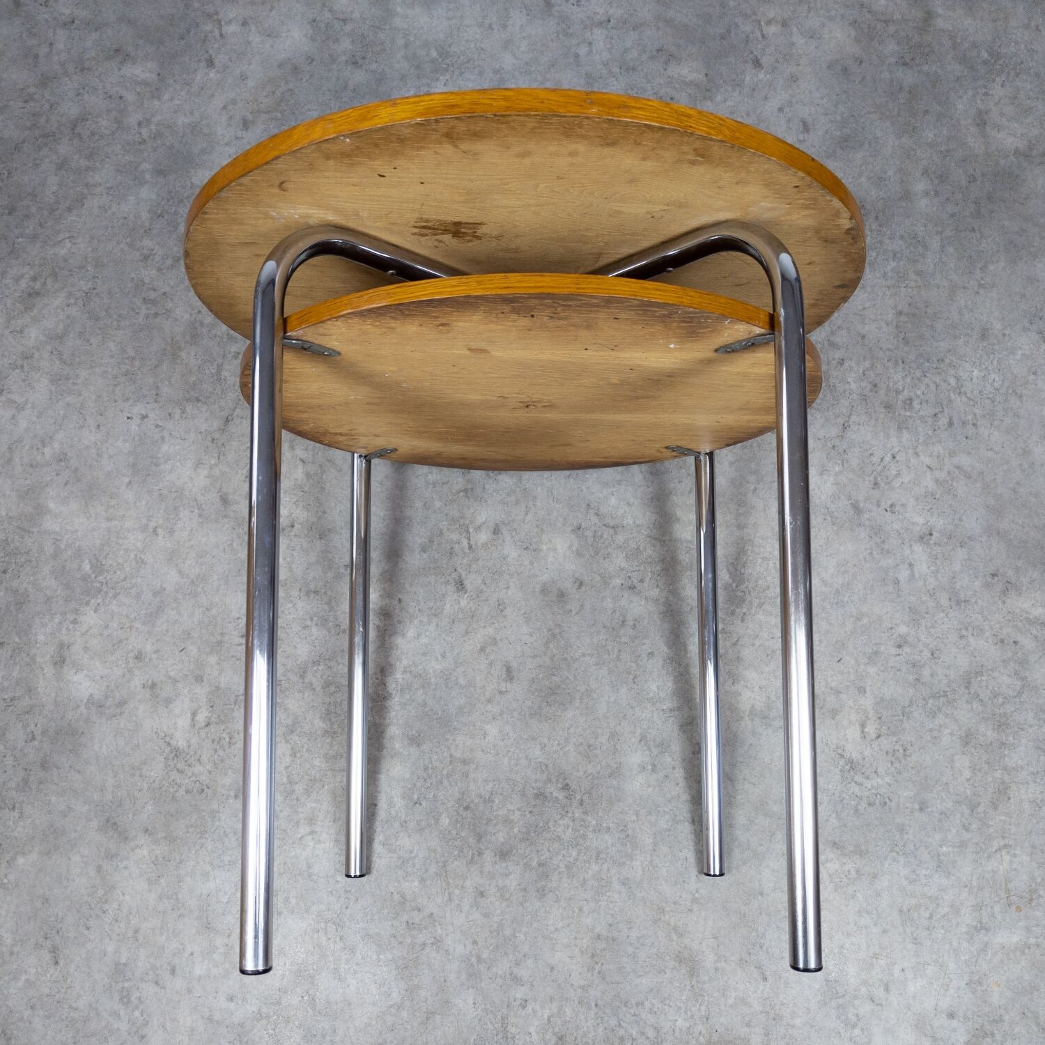 Table Bauhaus en tube d'acier par Petr Vichr