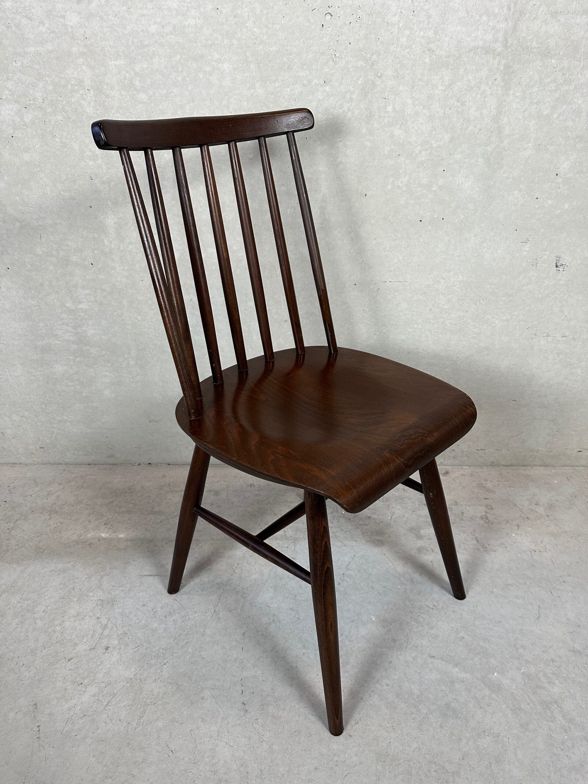 4x spindle chairs Ilmari Tapiovaara (Finland)