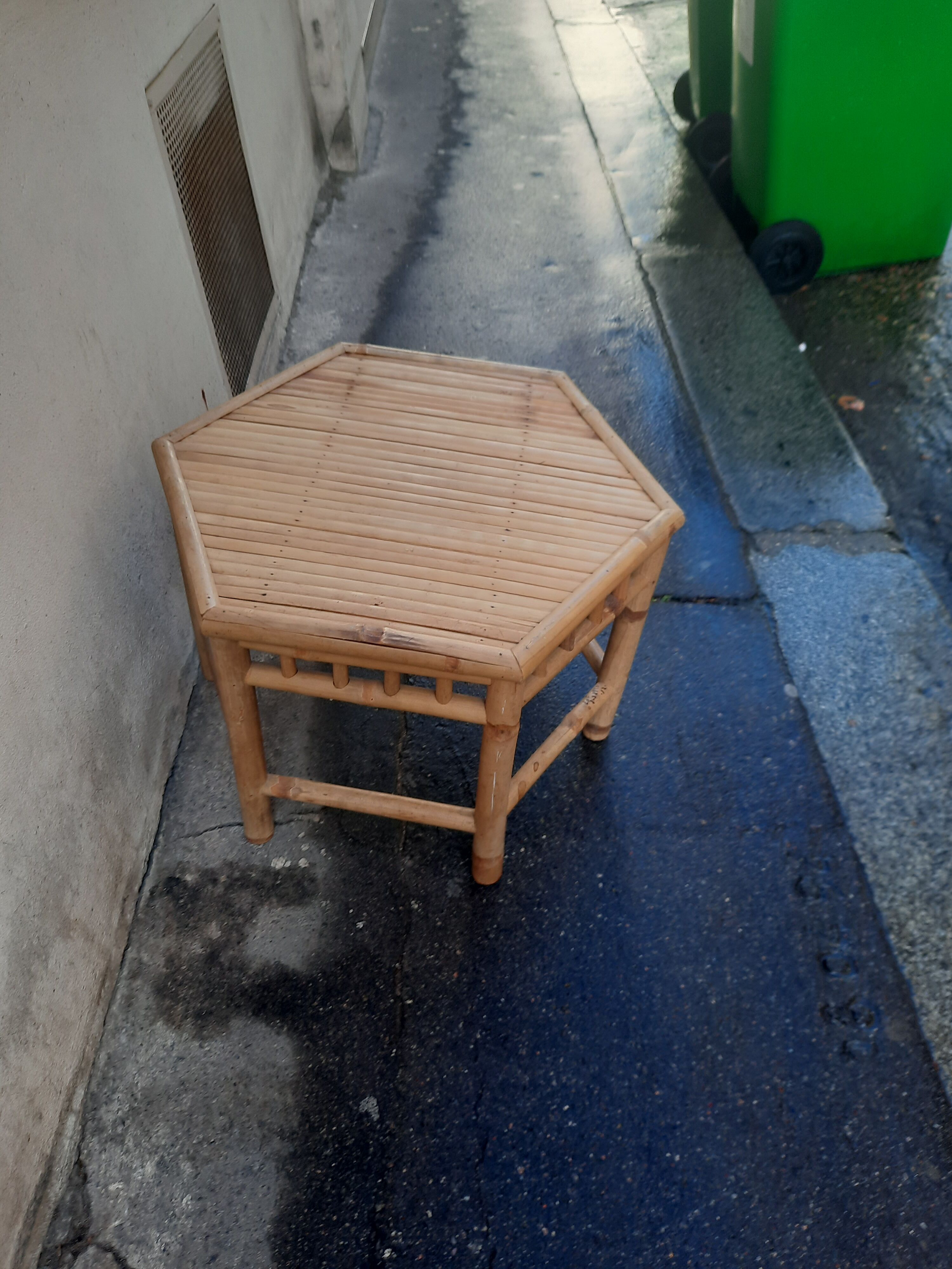 Table  basse  en bambou