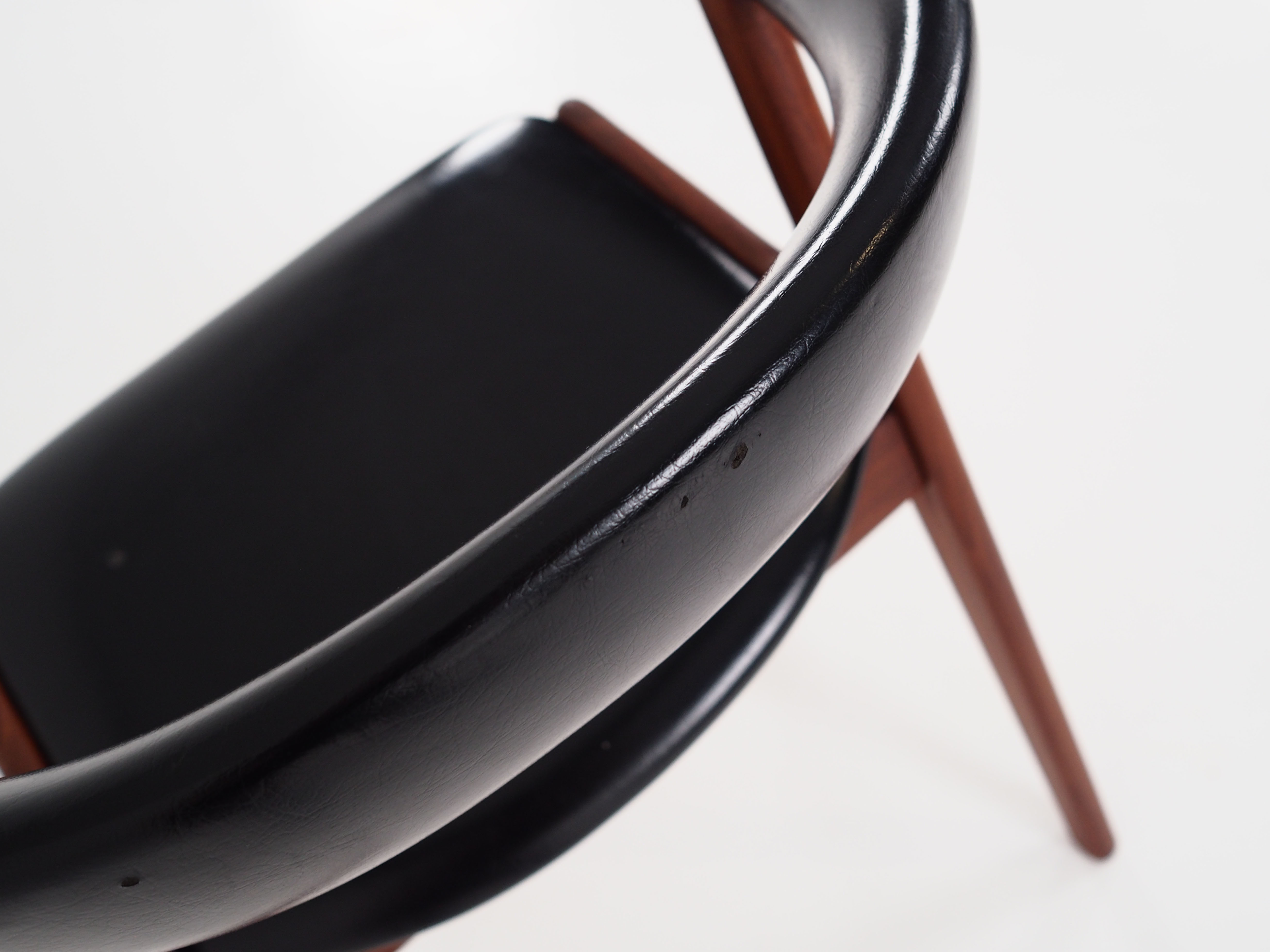 Fire  teak chair design by Kai kristiansen for Schou andersen, scandinavian design.