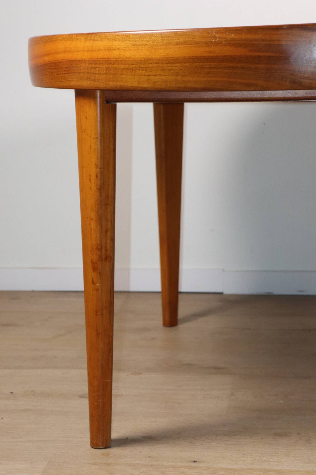 Scandinavian extendable dining table in teak – 1960s