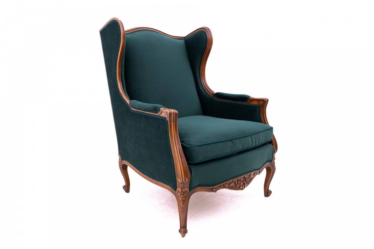 Fauteuil français ancien datant d'environ 1890. Après restauration.