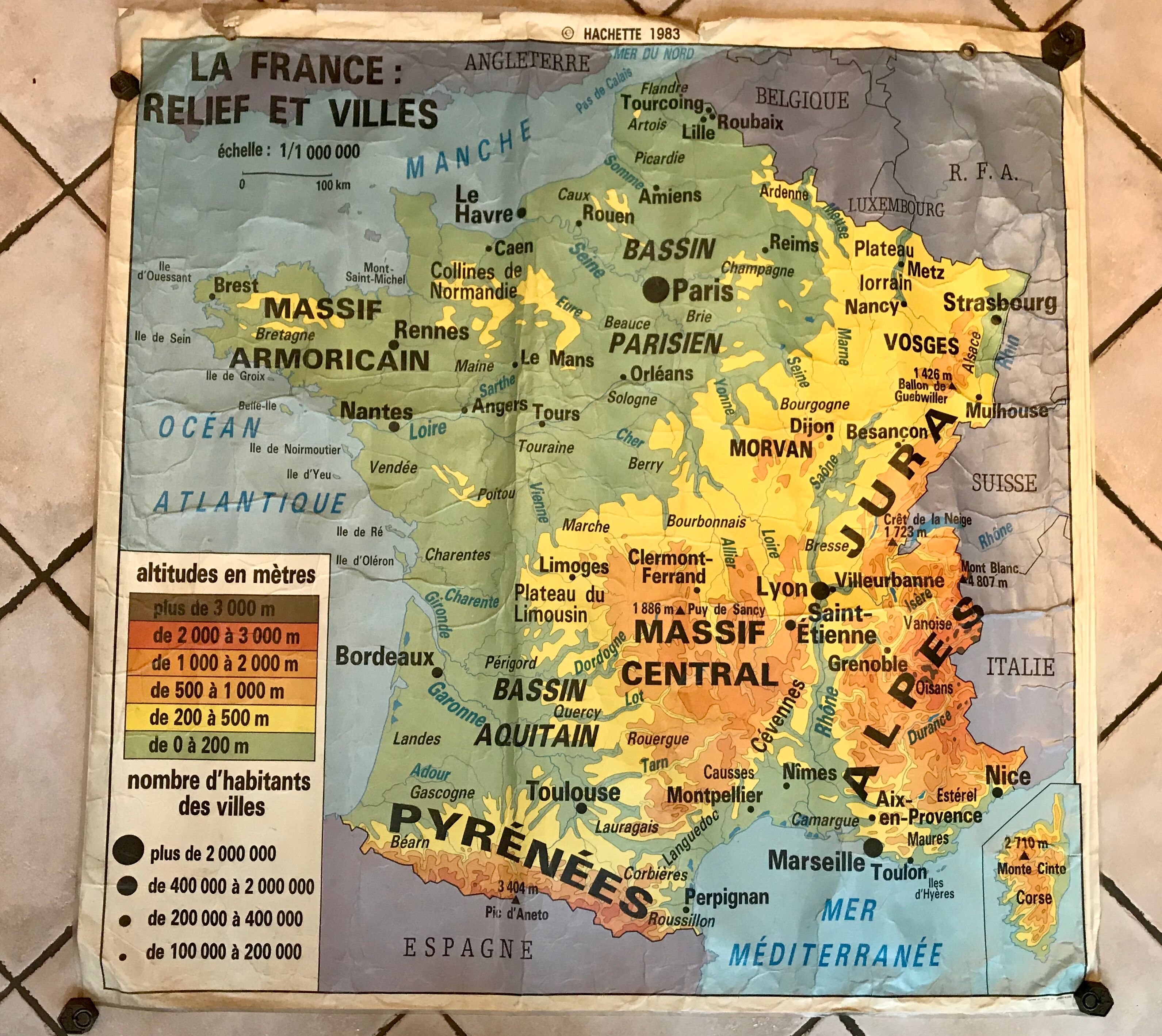 School map of France laminated Relief & Villes Hachette 1983