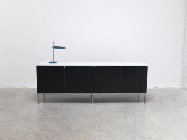 Enfilade noir et marbre par Florence Knoll pour Knoll, 1961