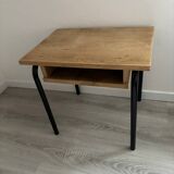 Children's desk in wood and metal