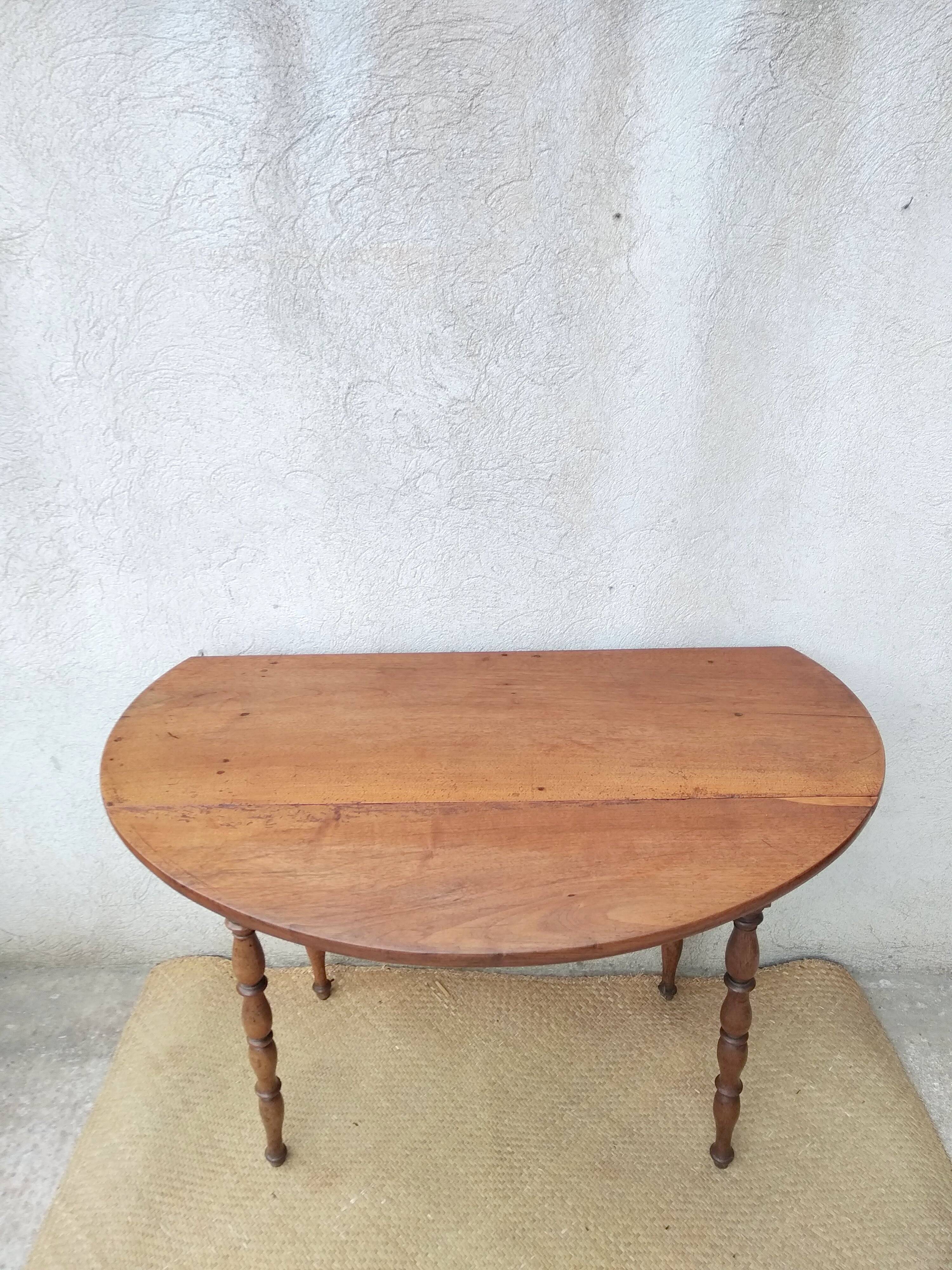Table ovale à volets style Louis Philippe