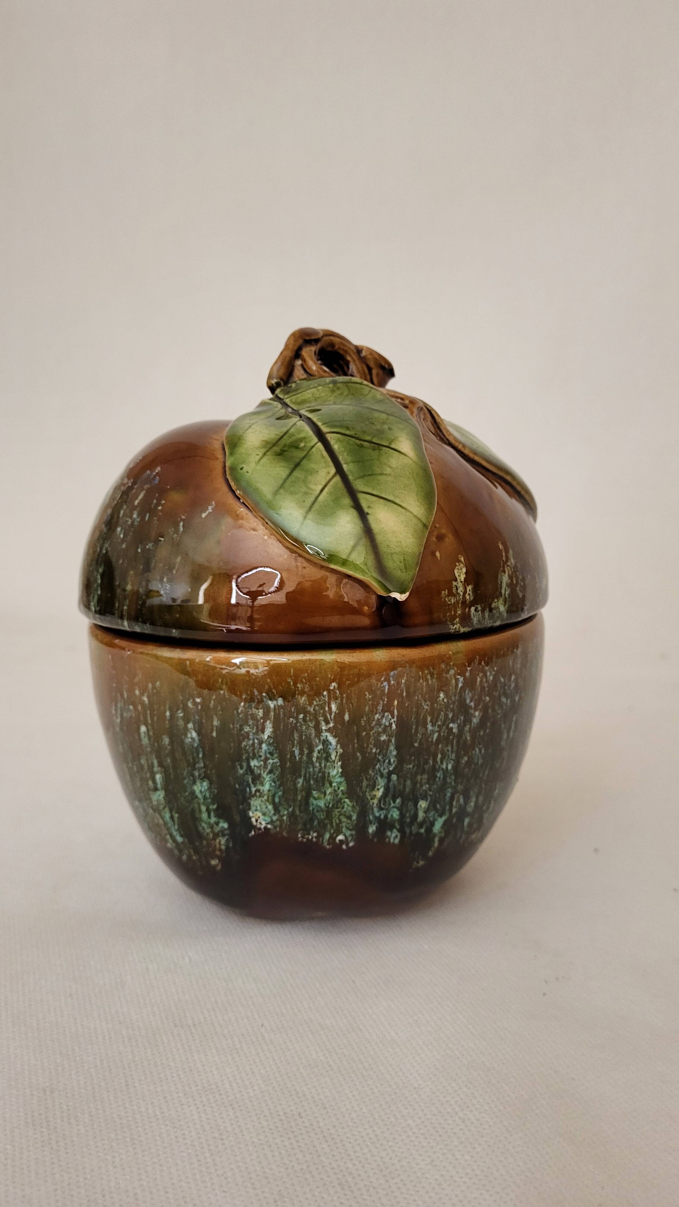 Covered stoneware pot