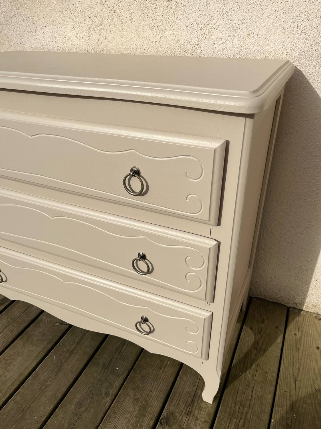 Vintage chest of drawers