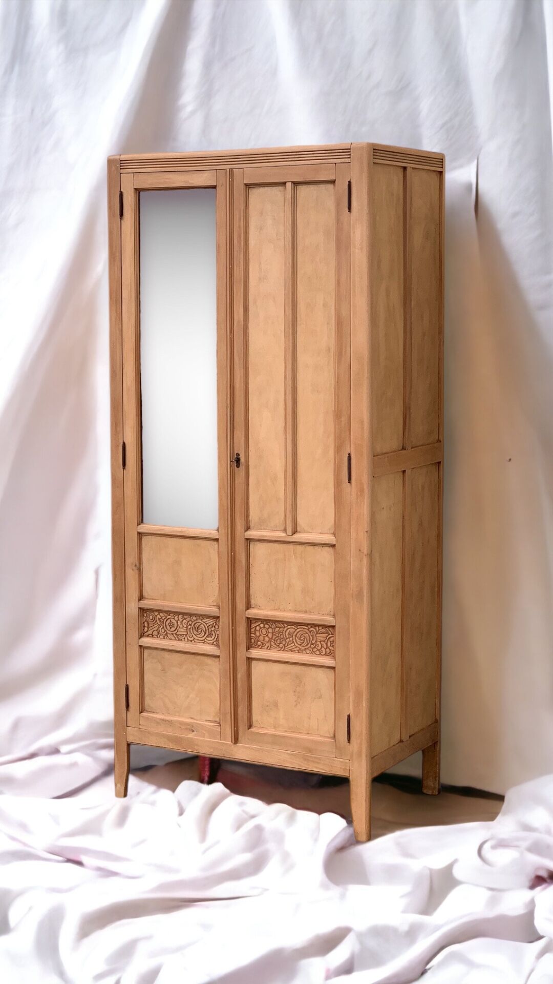 Parisian art deco cabinet 1930 raw wood