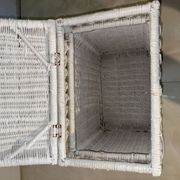 Ensemble chambre rotin blanc : commode, miroir, lit, panier