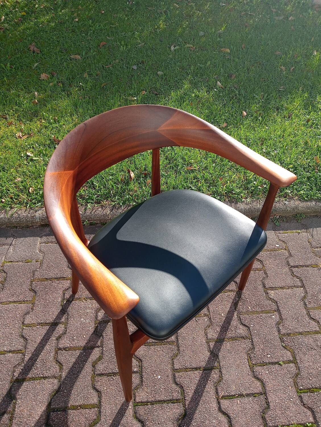 Scandinavian office chair
