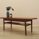 Table basse en teck danois avec étagère, années 1960