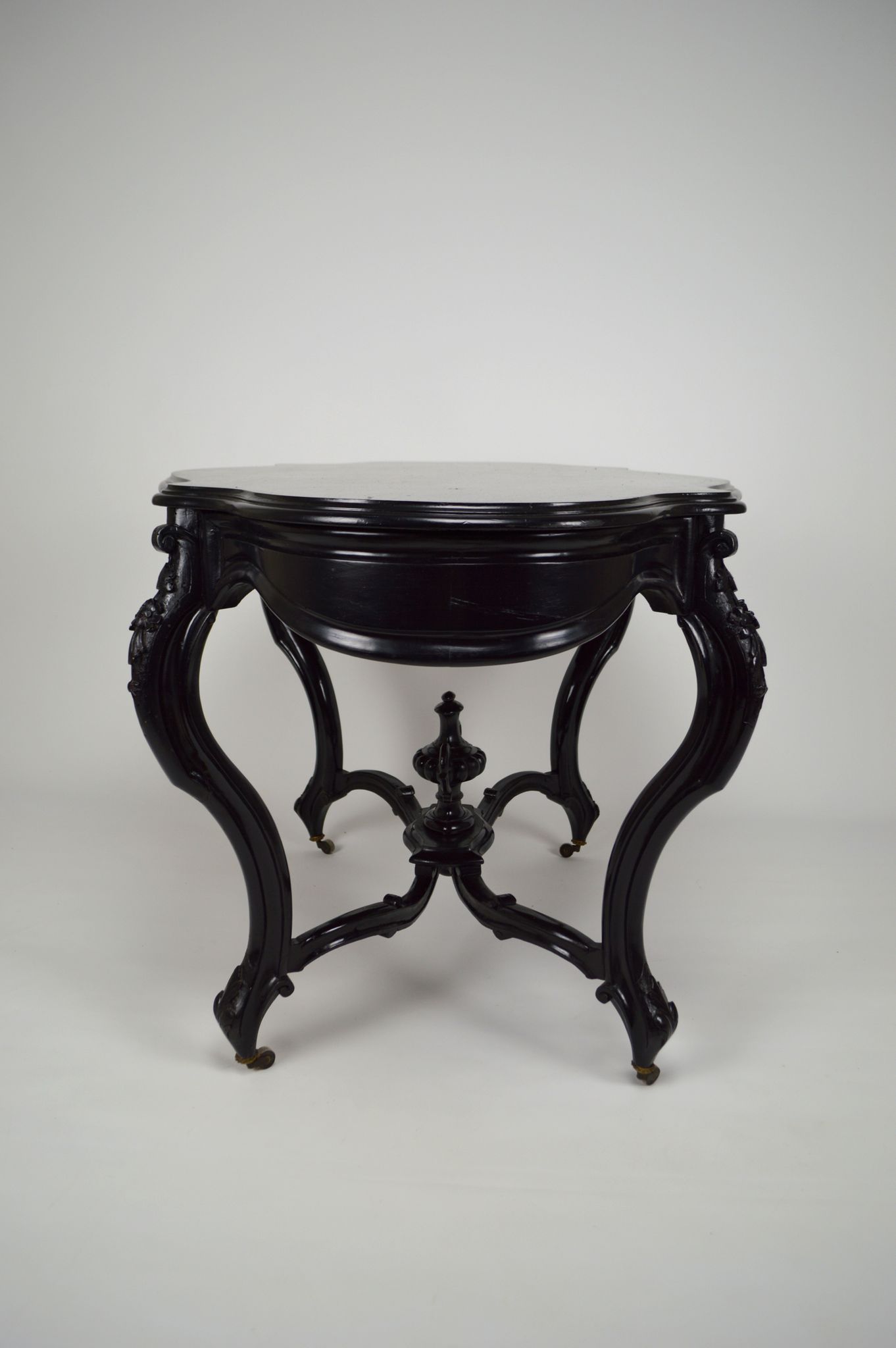 Napoleon III violin table in blackened wood, France, circa 1870