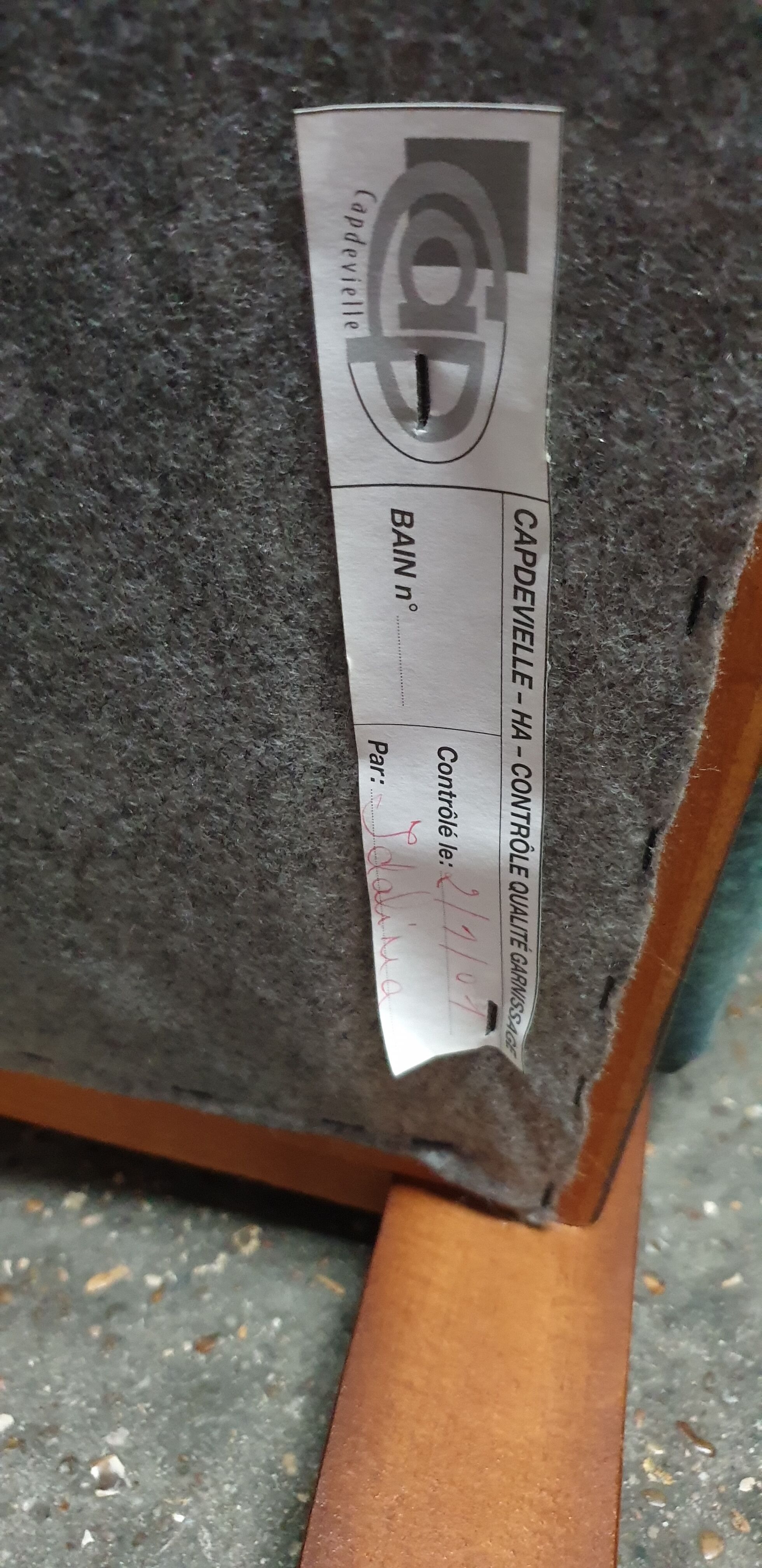 Club armchairs plus footrest