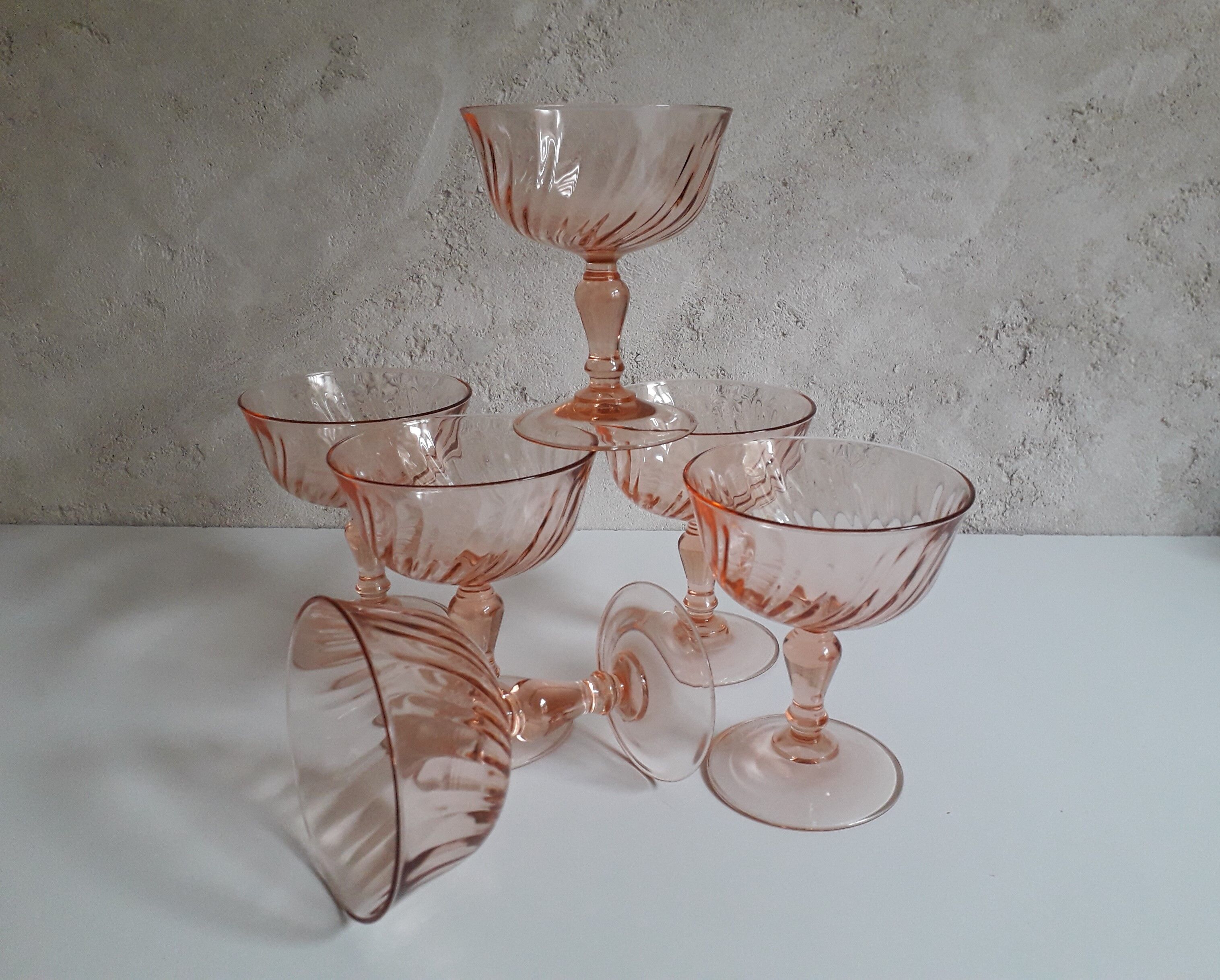 Set of 6 champagne glasses "rosaline" 70s