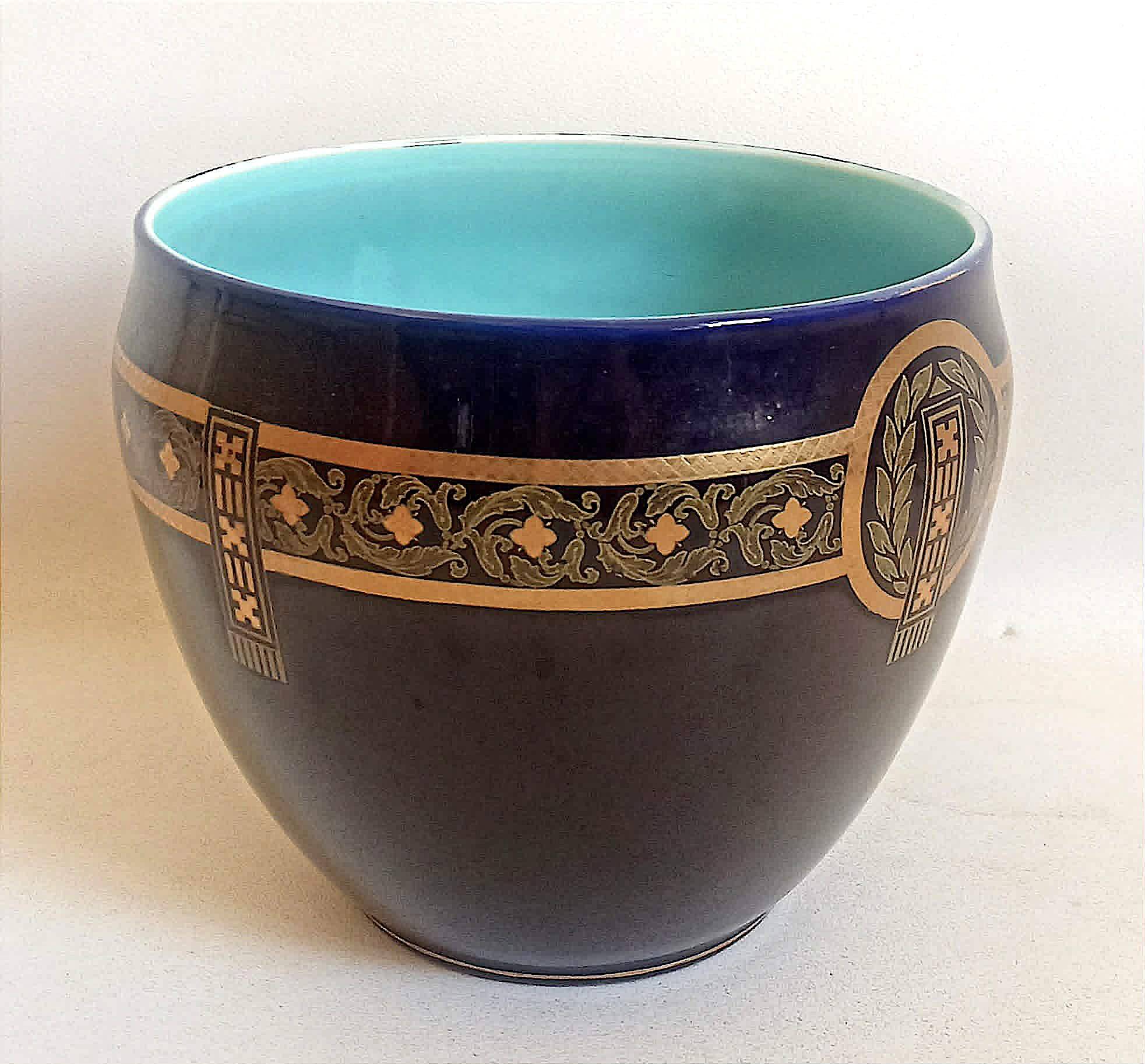Cache-pot Sarreguemines Late 19th century Width 24.5 cm