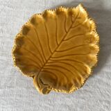 Ceramic leaf pocket emptier