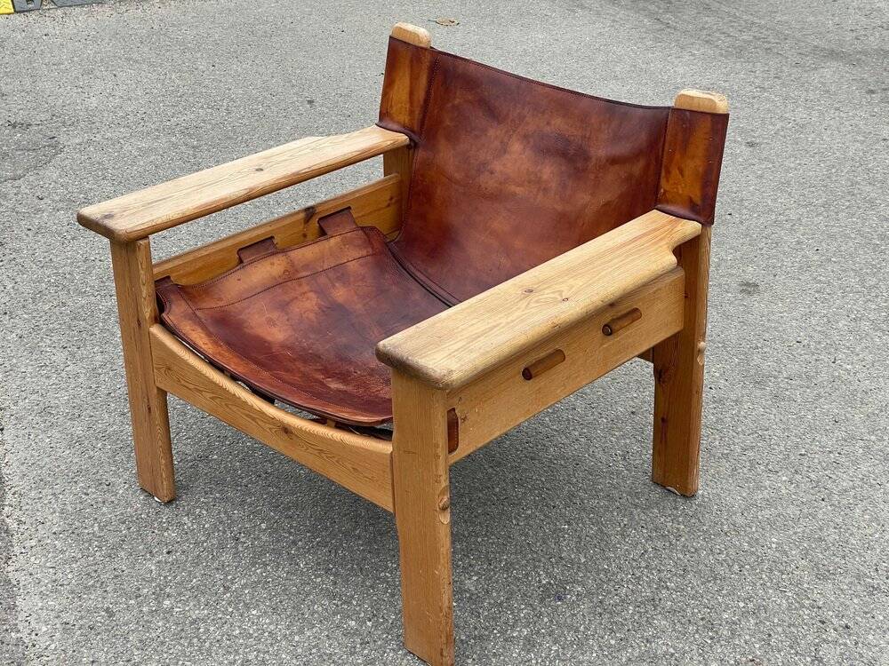 Safari chair in pine and leather, first edition attributed to Karin Mobring, 1970s