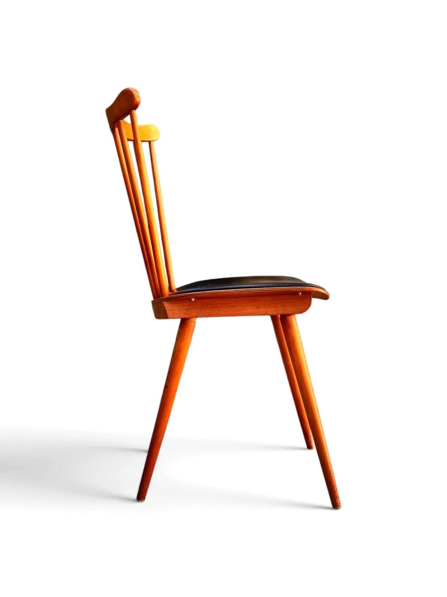 2 Baumann chairs, model Sonate no. 842