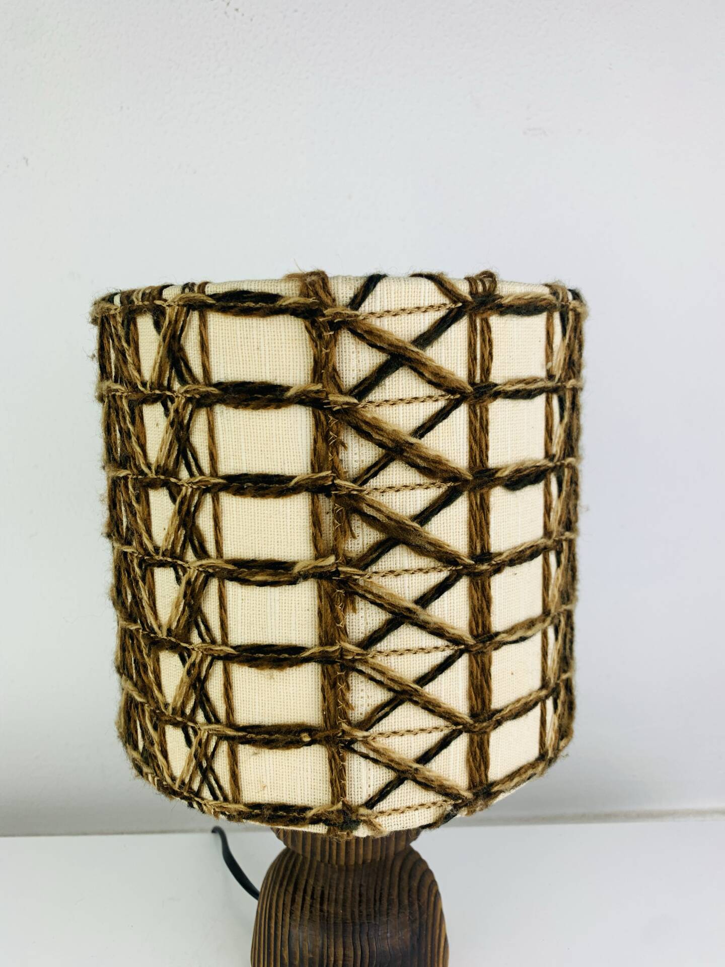 Temde Leuchten brutalist lamp, wood and wool from the 1960s.