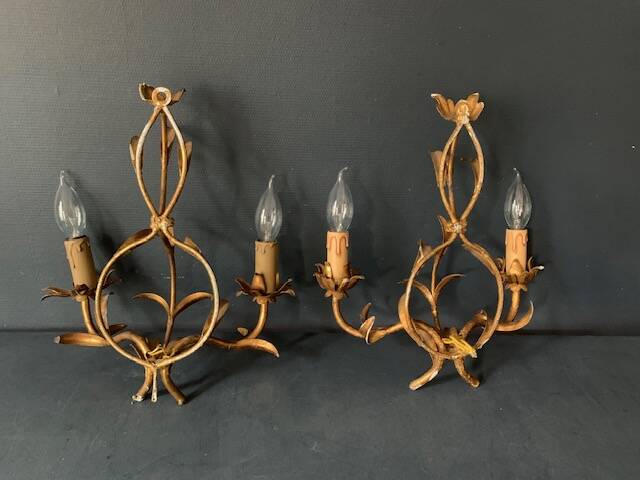 Paire d'appliques italiennes, feuilles en tôle dorée, 1940