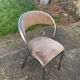 Chaise en velours beige et chrome forme courbée vintage 1950