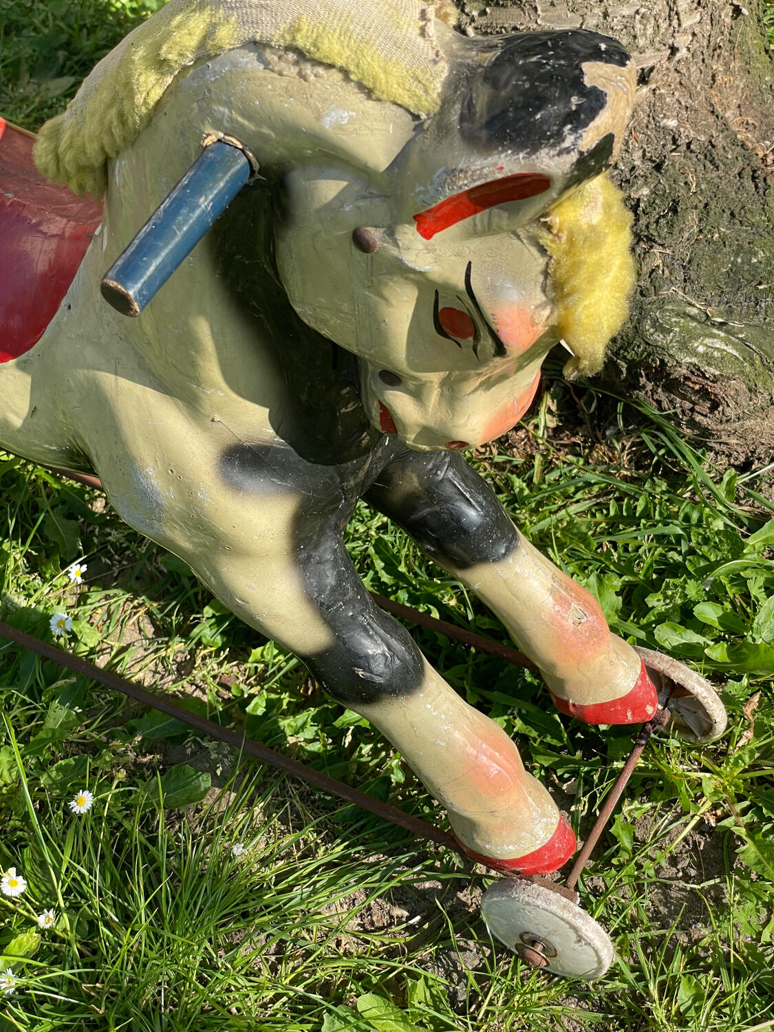 Cheval à roulettes