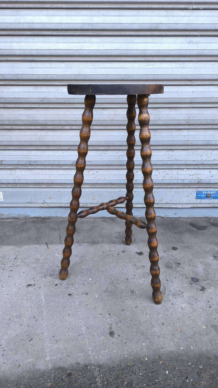 Solid wood tripod stool